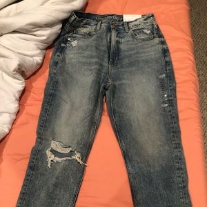 American Eagle Mom Jeans
